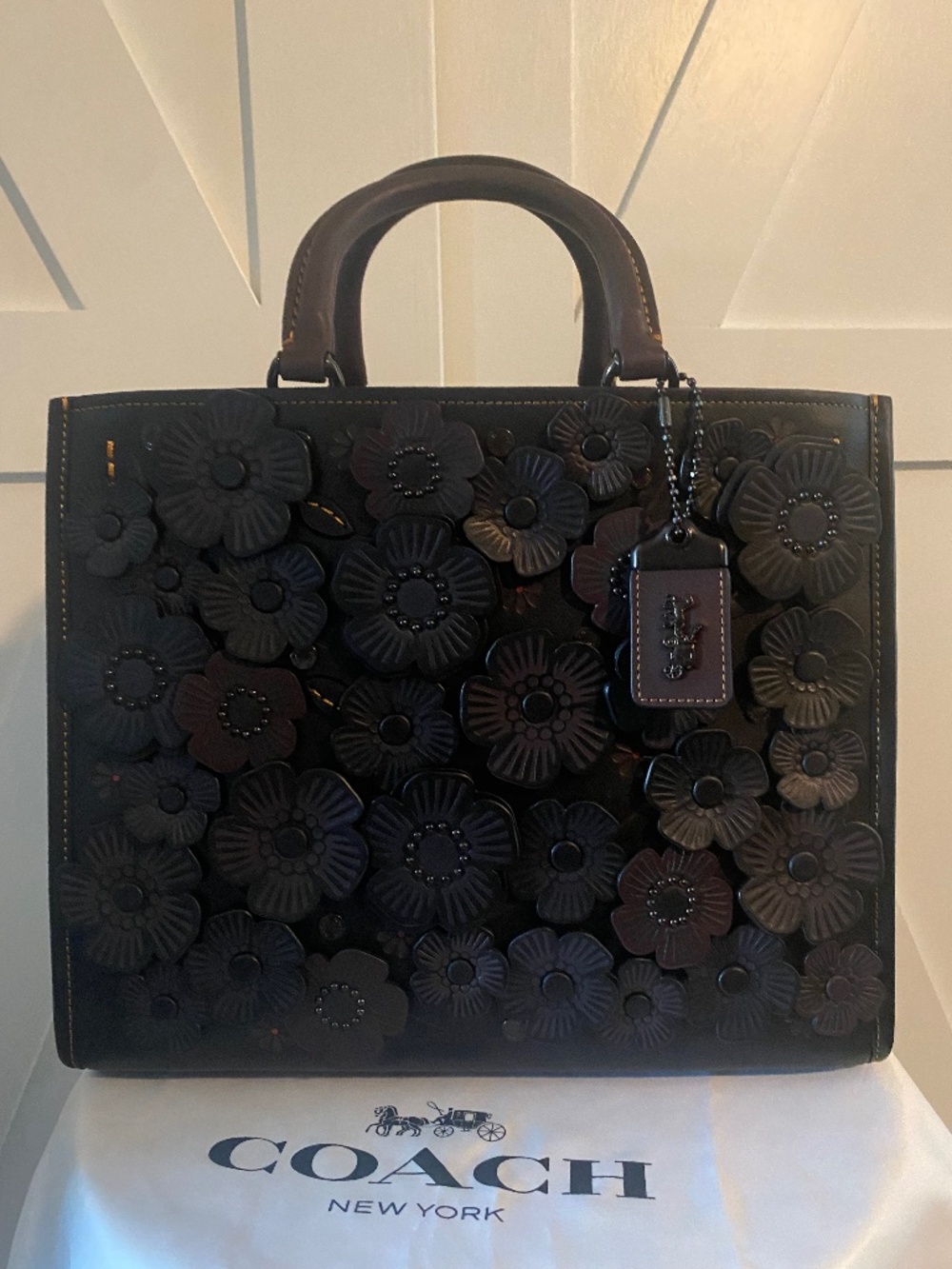 Coach Rogue 30 Tea Rose